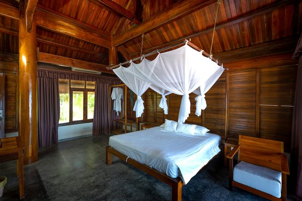 Où pratiquer le snorkeling au milieu des raies manta à Hawaii ?